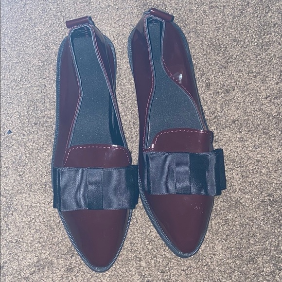 Flat - Picture 2 of 3